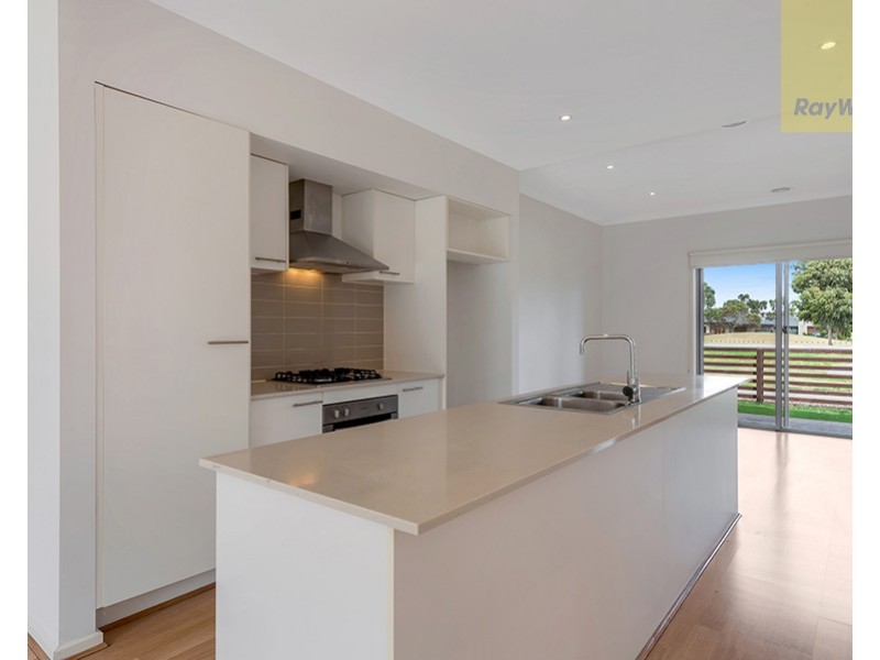 11/8 Moresby Court, Craigieburn VIC 3064
