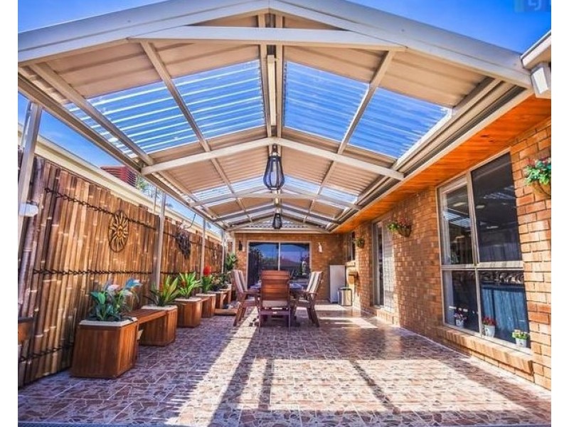 37 Wheatley Avenue, Roxburgh Park VIC 3064