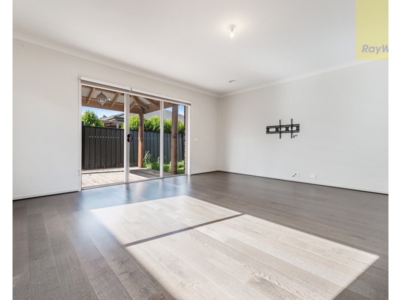 40 Spirited Way, Craigieburn VIC 3064