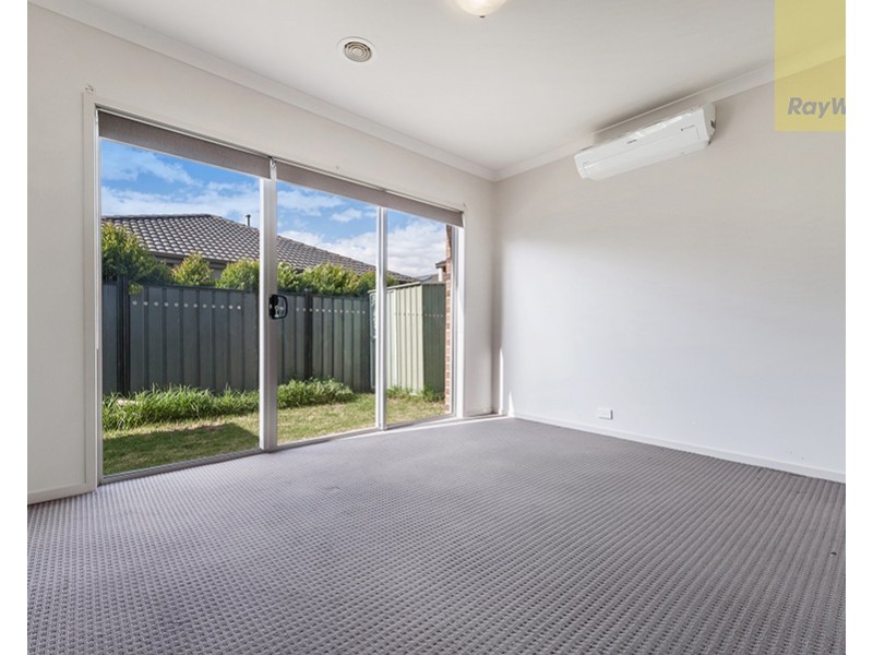 40 Spirited Way, Craigieburn VIC 3064