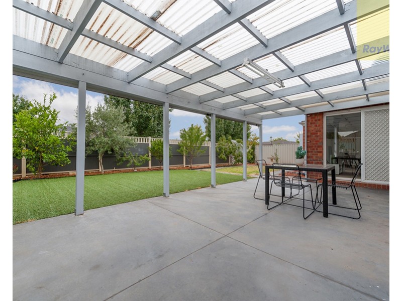 17 Mission Hills Way, Craigieburn VIC 3064