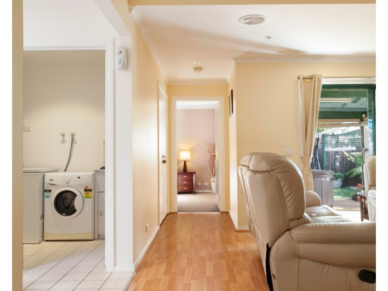 3 Brecon Nook, Craigieburn VIC 3064