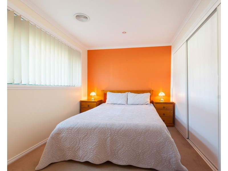 3 Brecon Nook, Craigieburn VIC 3064