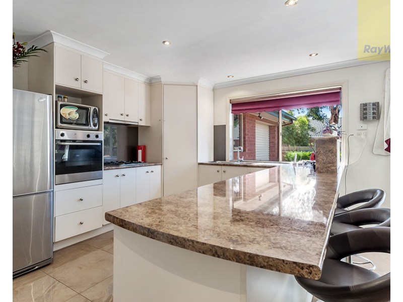 14 Farnham Court, Craigieburn VIC 3064