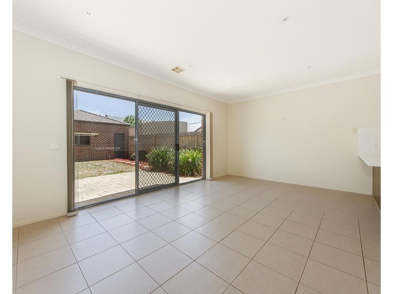 70 Hamilton Hume Parade, Craigieburn VIC 3064