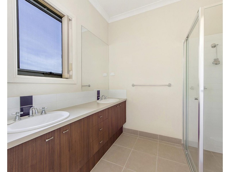 70 Hamilton Hume Parade, Craigieburn VIC 3064