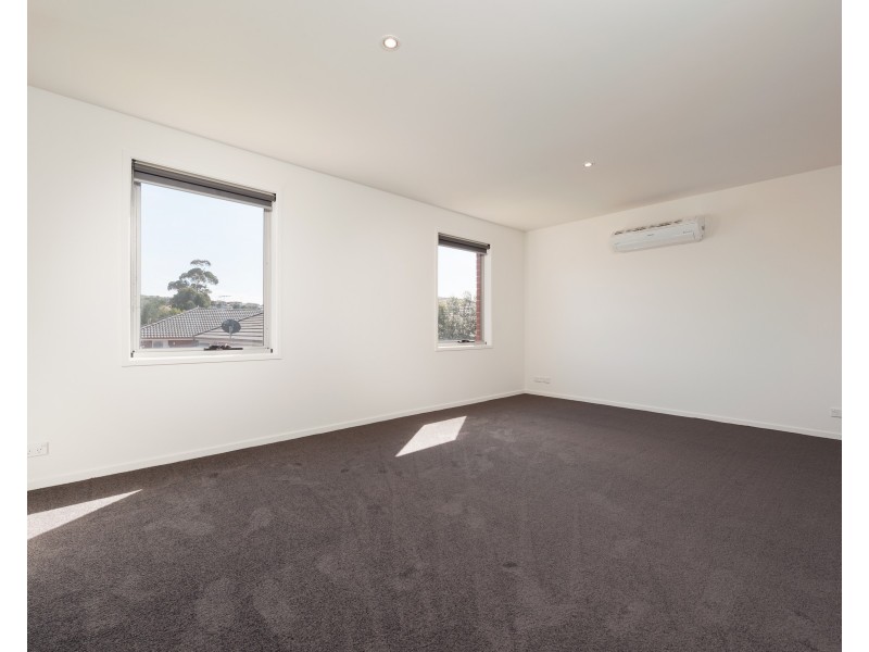 6 Gunning Lane, Craigieburn VIC 3064