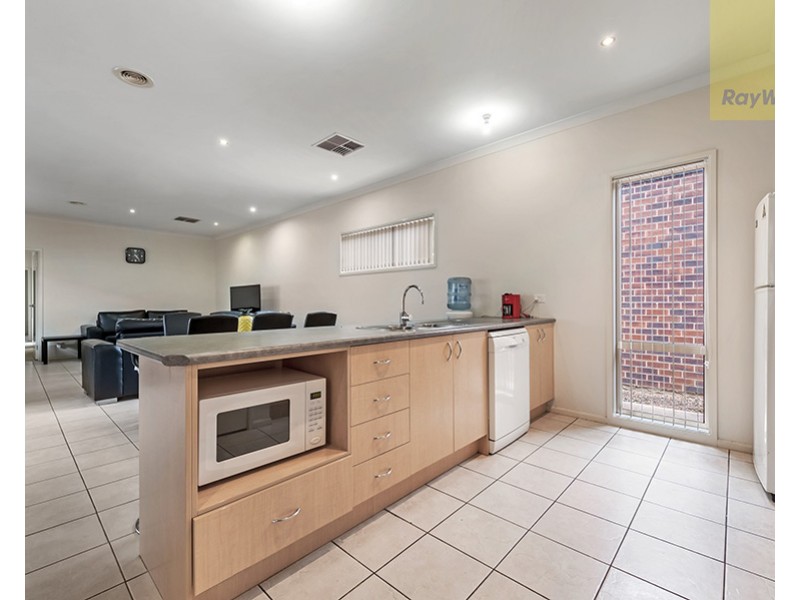 13 Burrora Way, Craigieburn VIC 3064
