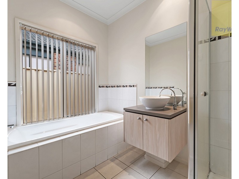 13 Burrora Way, Craigieburn VIC 3064
