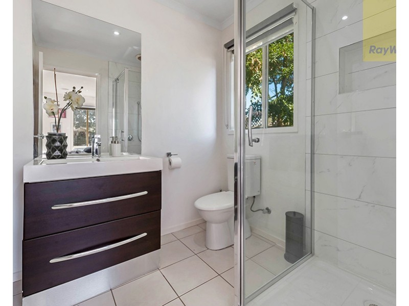 52 Woodlea Crescent, Craigieburn VIC 3064