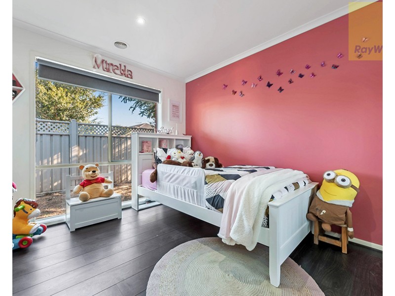 52 Woodlea Crescent, Craigieburn VIC 3064