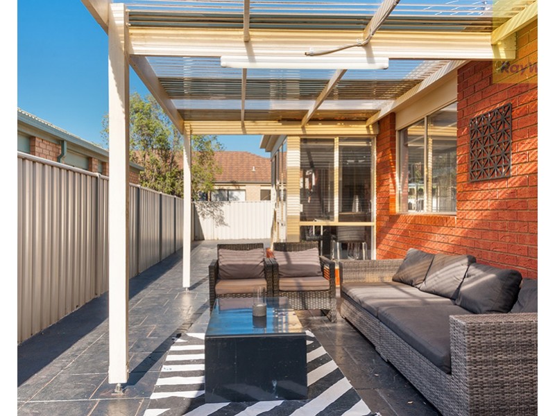 52 Woodlea Crescent, Craigieburn VIC 3064