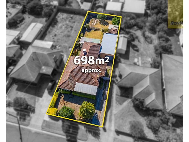 8 Rayfield Avenue, Craigieburn VIC 3064