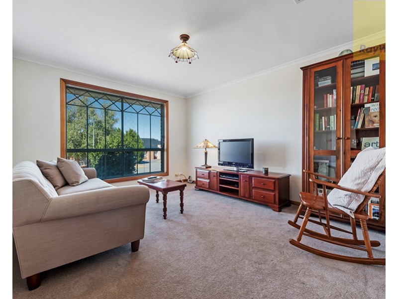 11 Smeaton Court, Craigieburn VIC 3064