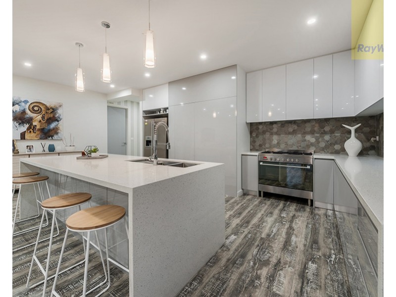 29 Lemon Myrtle Way, Craigieburn VIC 3064