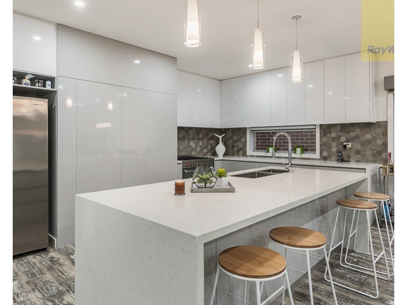 29 Lemon Myrtle Way, Craigieburn VIC 3064