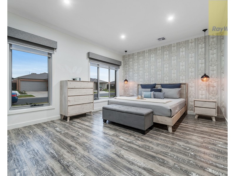 29 Lemon Myrtle Way, Craigieburn VIC 3064