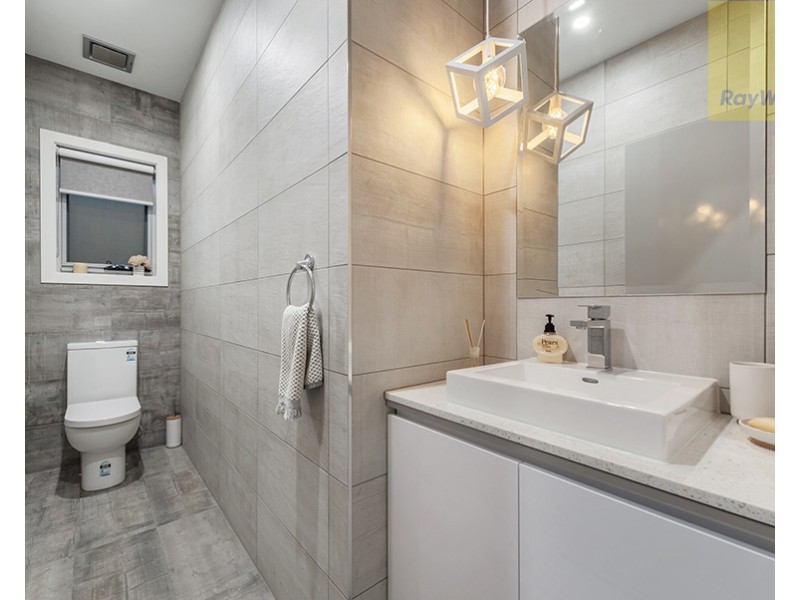 29 Lemon Myrtle Way, Craigieburn VIC 3064