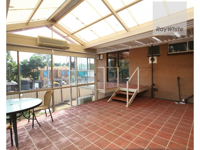 2 Keyes Place, Gladstone Park VIC 3043