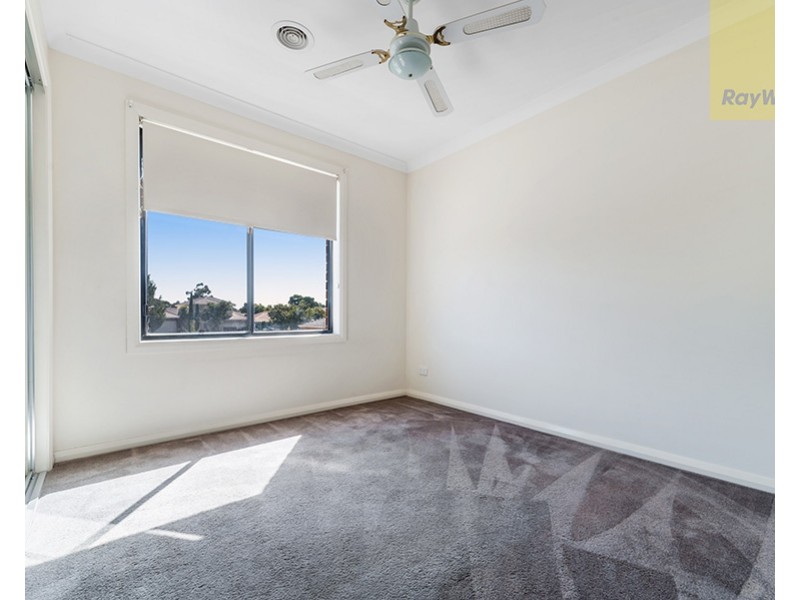 13 Malabar Street, Roxburgh Park VIC 3064