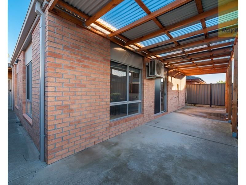 17 Dempster Drive, Craigieburn VIC 3064