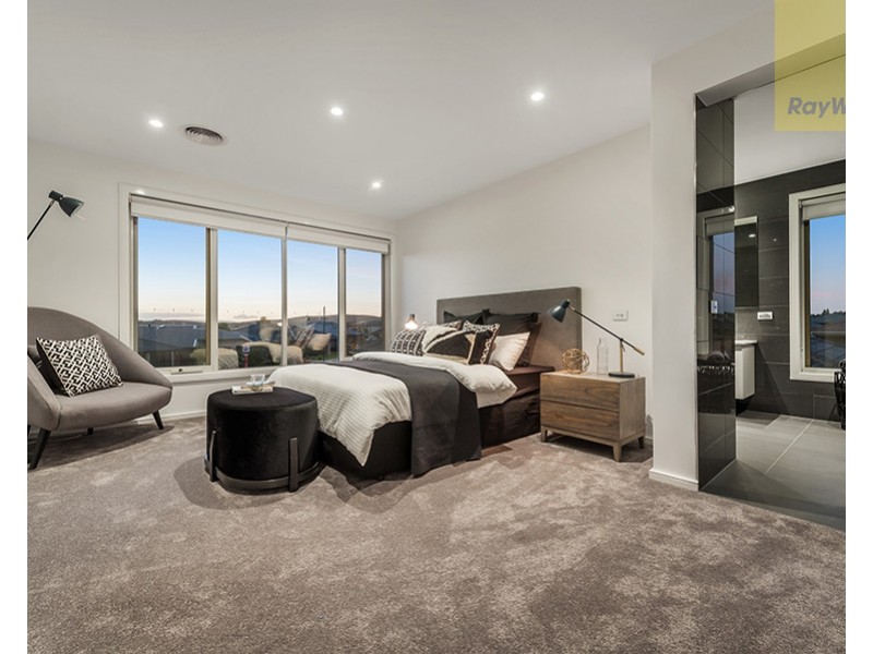 28 Halycon Bend, Beveridge VIC 3753