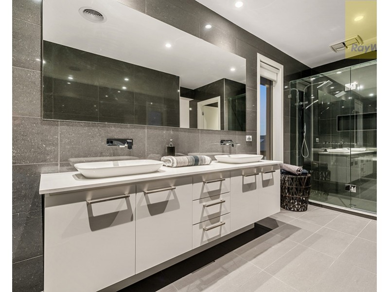 28 Halycon Bend, Beveridge VIC 3753