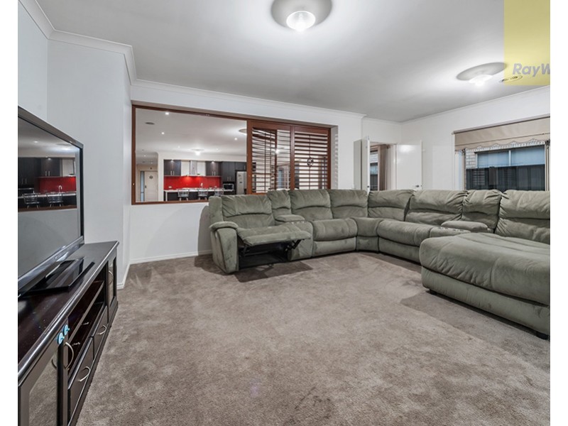 15 Hennessy Street, Craigieburn VIC 3064