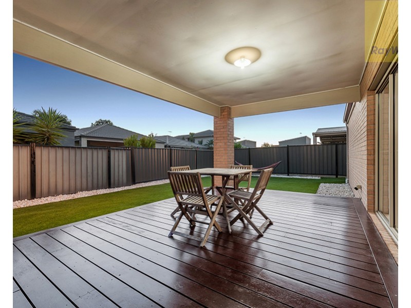 15 Hennessy Street, Craigieburn VIC 3064