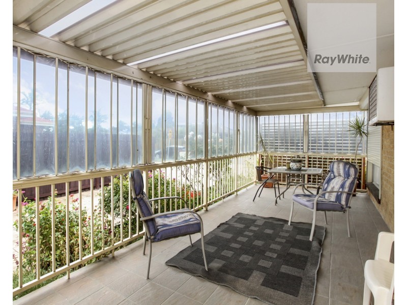 19 Samara Grove, Gladstone Park VIC 3043