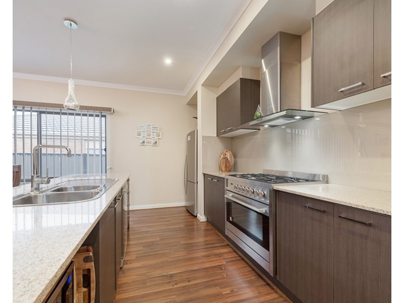 36 Baronial Way, Craigieburn VIC 3064
