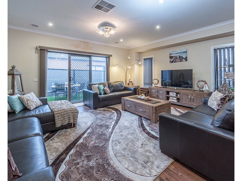 36 Baronial Way, Craigieburn VIC 3064