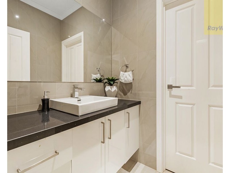 38 Gallantry Avenue, Craigieburn VIC 3064