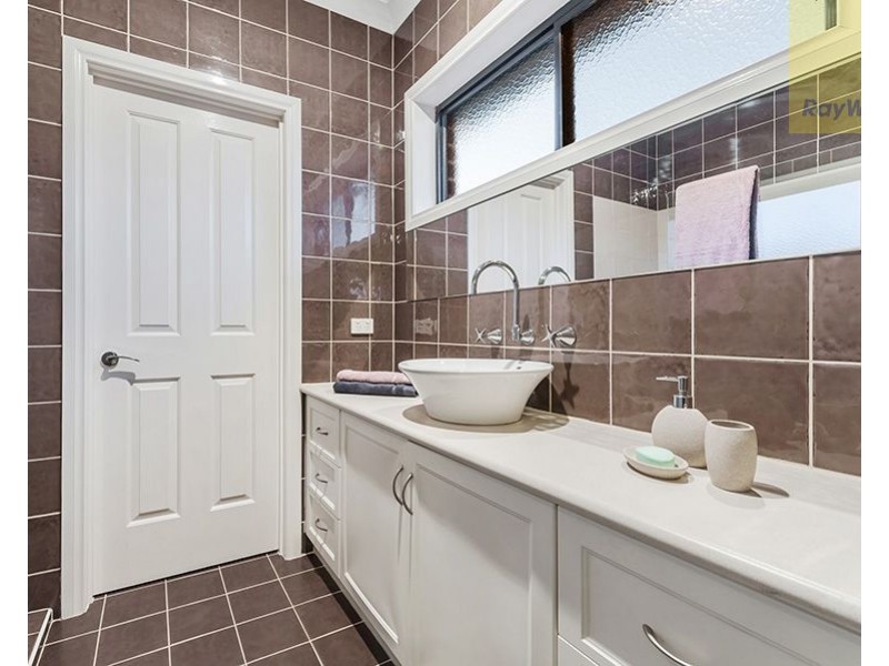 12 Grange Rise, Craigieburn VIC 3064