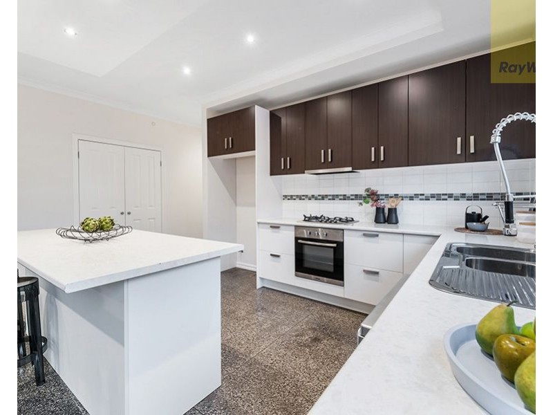 27 Somersby Road, Craigieburn VIC 3064