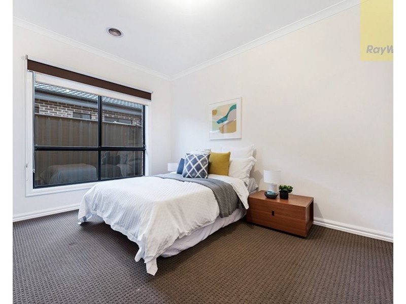 27 Somersby Road, Craigieburn VIC 3064
