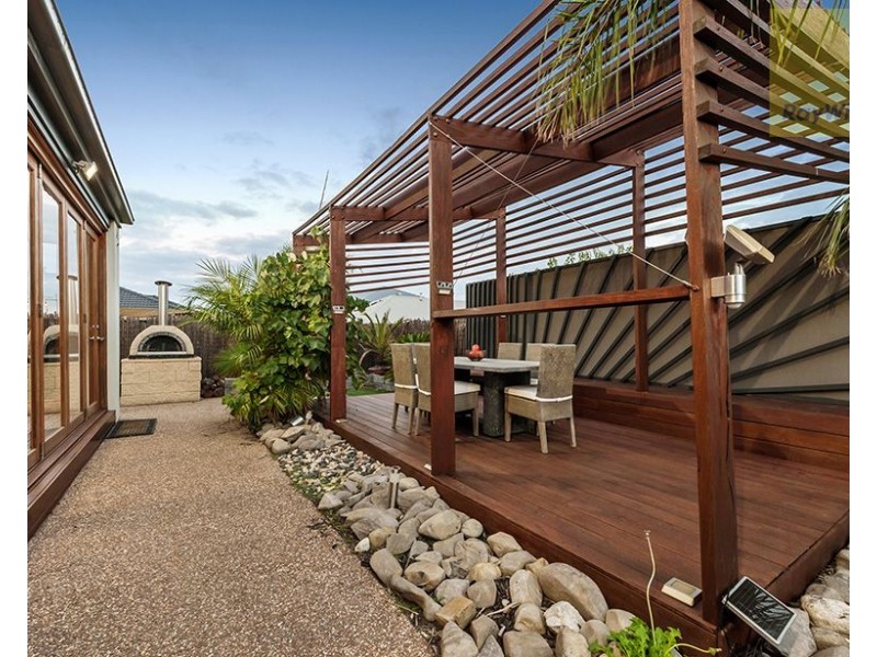 27 Somersby Road, Craigieburn VIC 3064