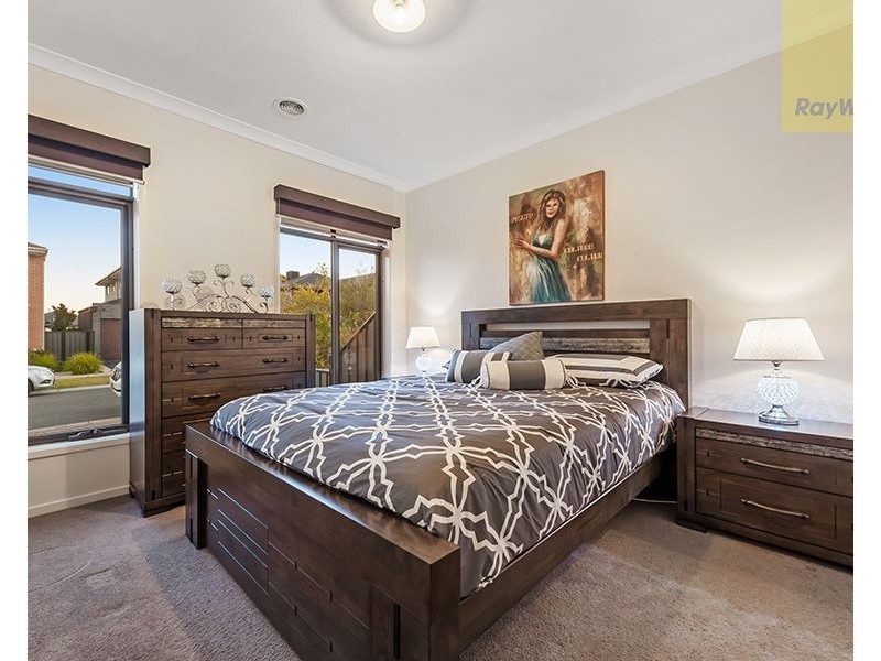 13 Bottlebrush Road, Craigieburn VIC 3064