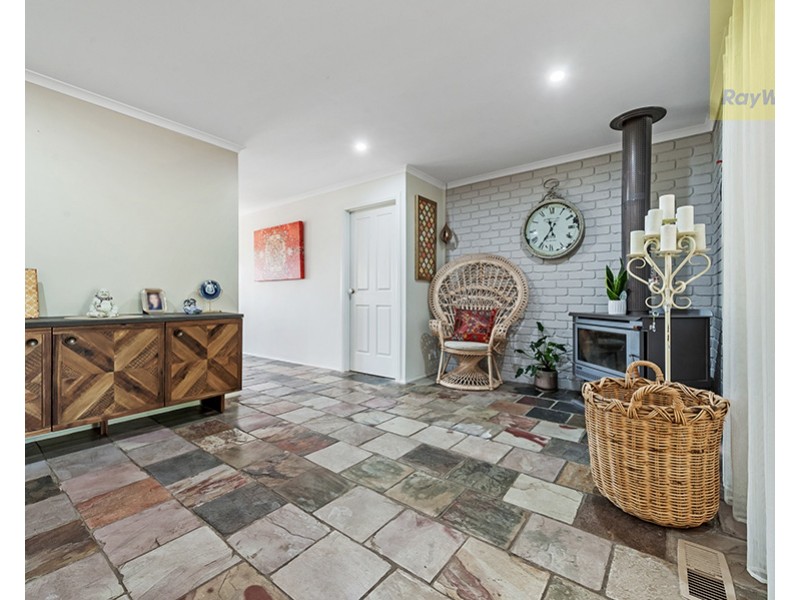 4 Whiteside Street, Beveridge VIC 3753