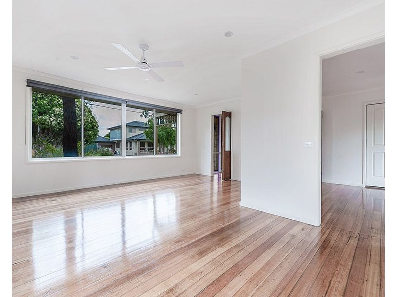 39 Katrina Drive, Gladstone Park VIC 3043