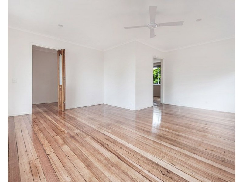 39 Katrina Drive, Gladstone Park VIC 3043