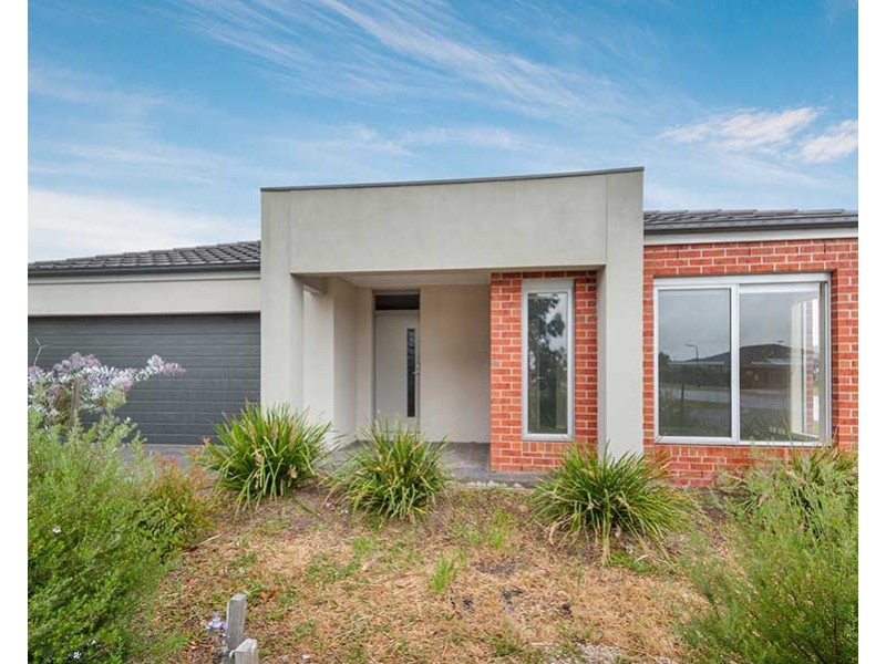 2 Woodford Avenue, Craigieburn VIC 3064