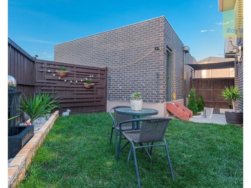 180 Grand Boulevard, Craigieburn VIC 3064