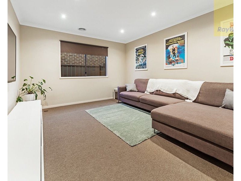 6 Lion Chase, Craigieburn VIC 3064