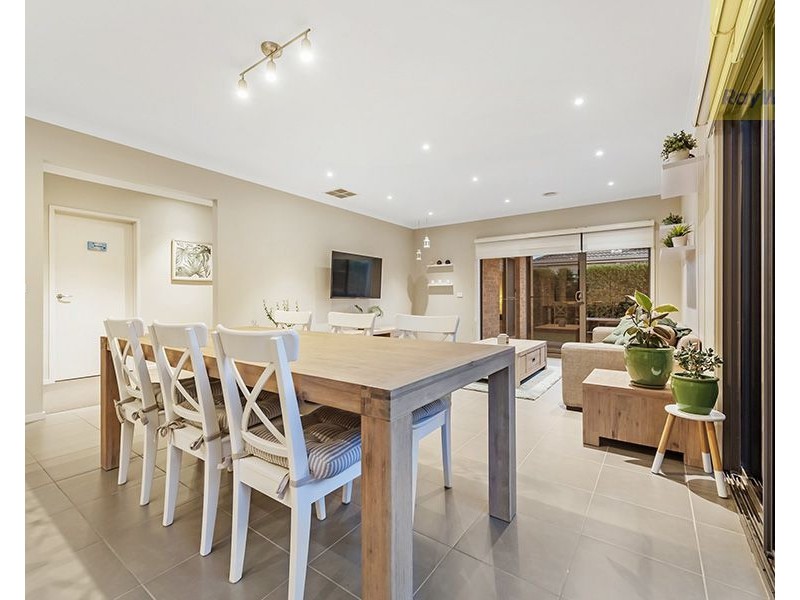 6 Lion Chase, Craigieburn VIC 3064