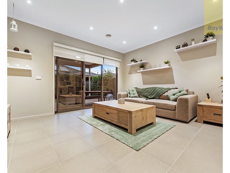 6 Lion Chase, Craigieburn VIC 3064