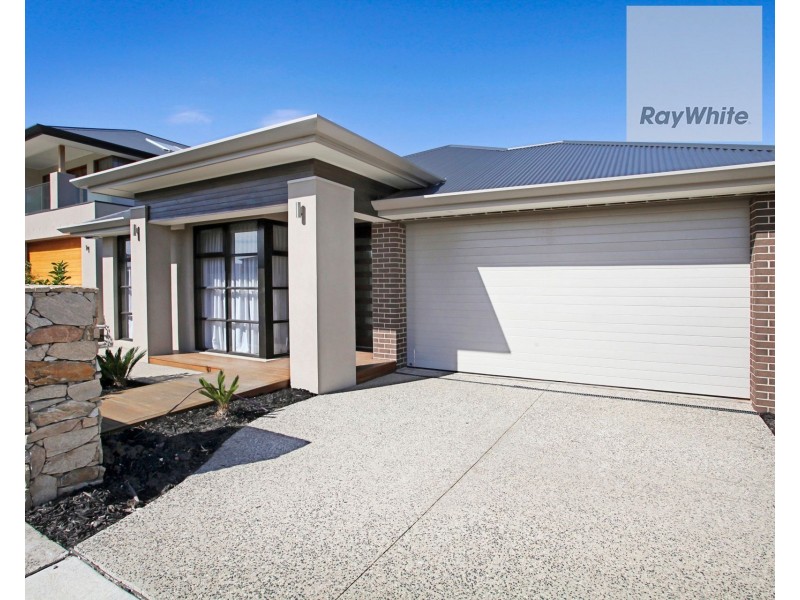 24 Destination Drive, Greenvale VIC 3059