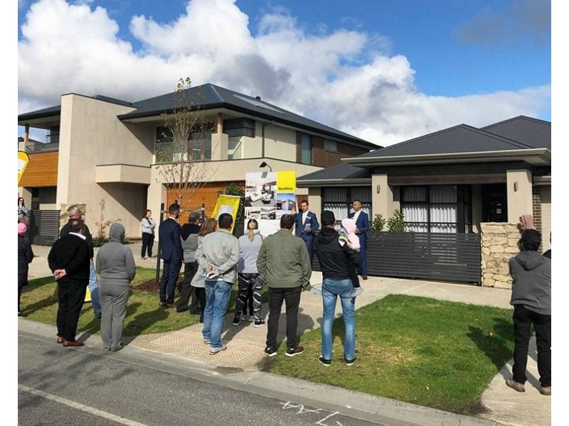 24 Destination Drive, Greenvale VIC 3059