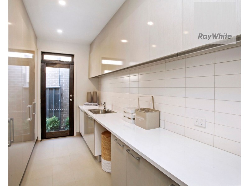 24 Destination Drive, Greenvale VIC 3059