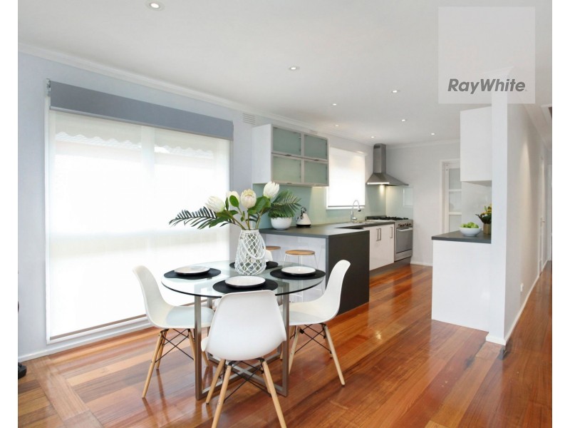 6 Chesney Court, Gladstone Park VIC 3043